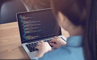 镇江 api php源码,下载的php源码怎么运行呢？